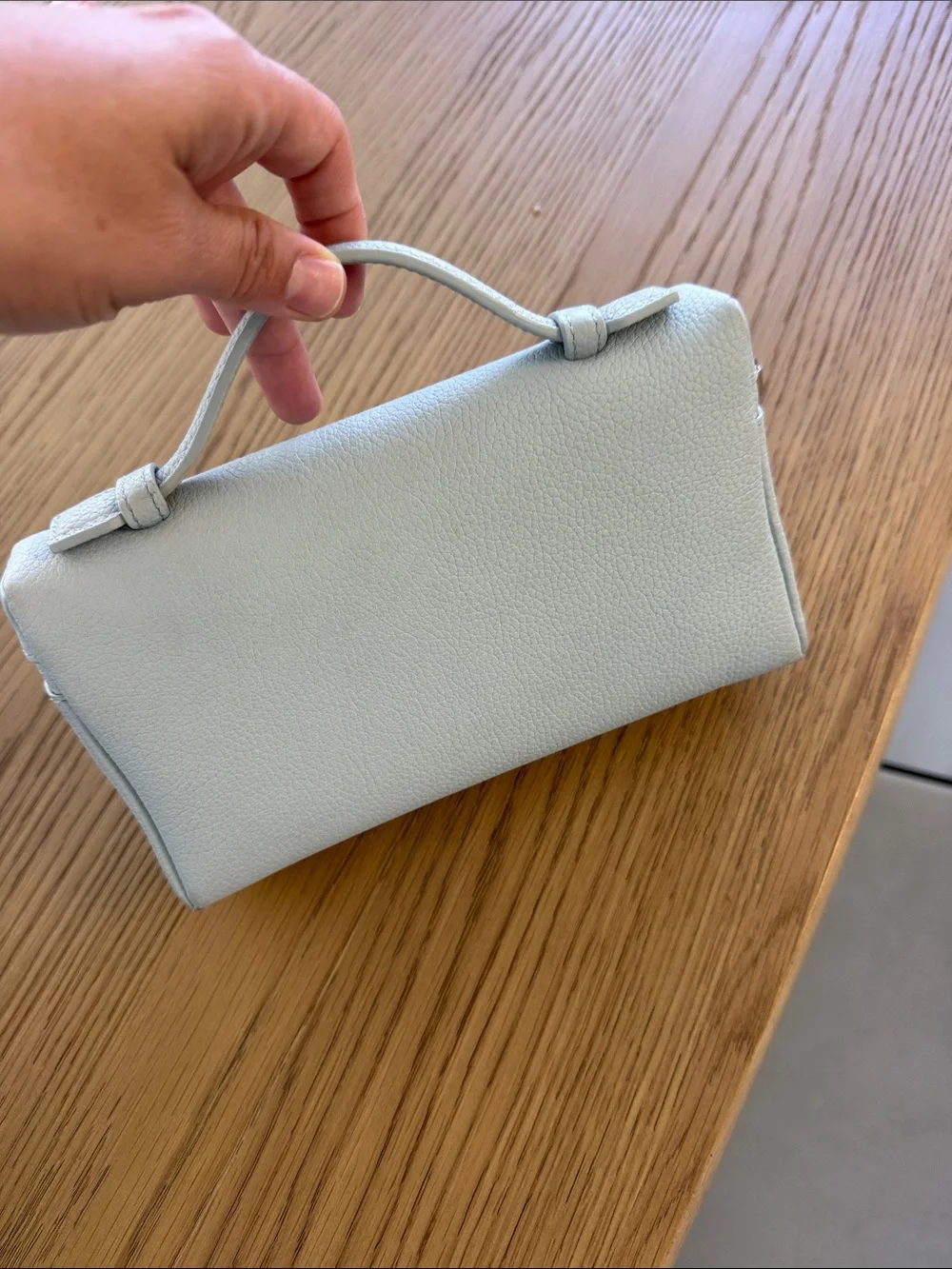 Loro Piana elegant pale